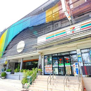 Super Oyo 426 All Day Hostel At Sukhmvit